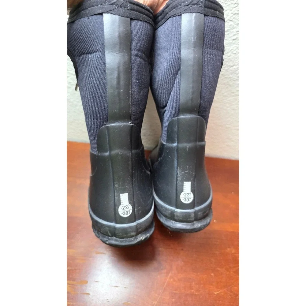 Bogs Youth Size 4 Waterproof Black Neoprene & Rubber Insulated Winter Rain Boots
